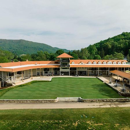 Waynesville Inn And Golf Club, Tapestry Collection By Hilton Exterior photo