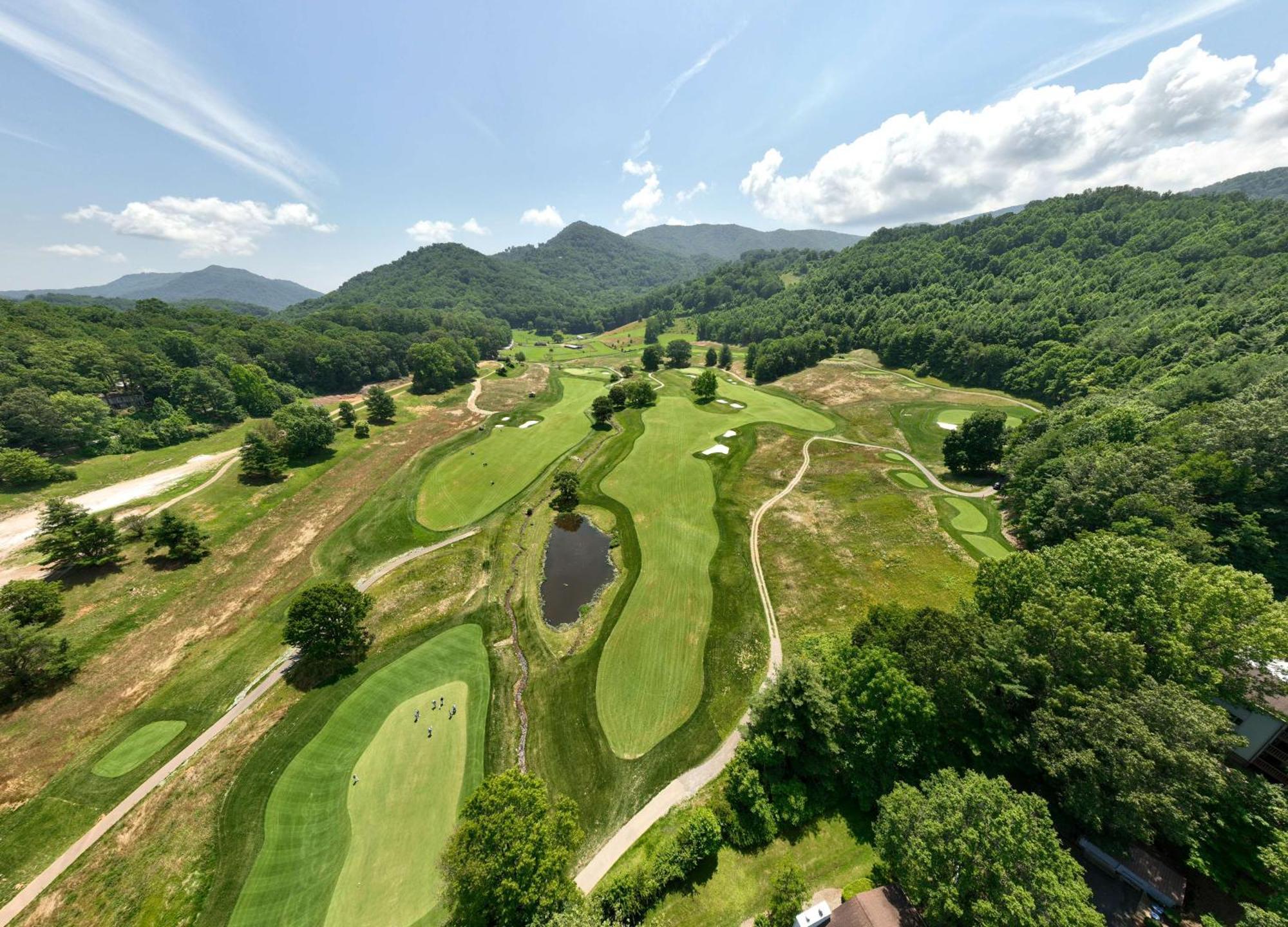 Waynesville Inn And Golf Club, Tapestry Collection By Hilton Exterior photo