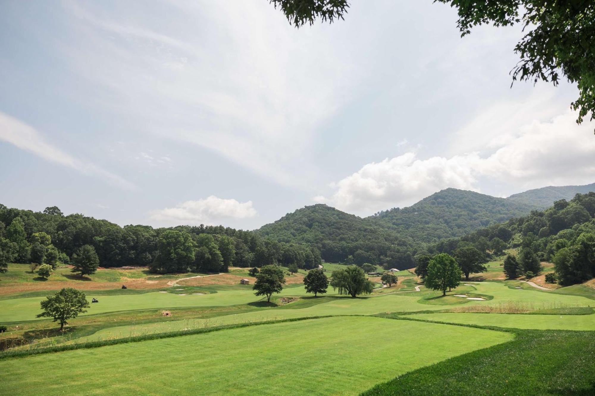 Waynesville Inn And Golf Club, Tapestry Collection By Hilton Exterior photo