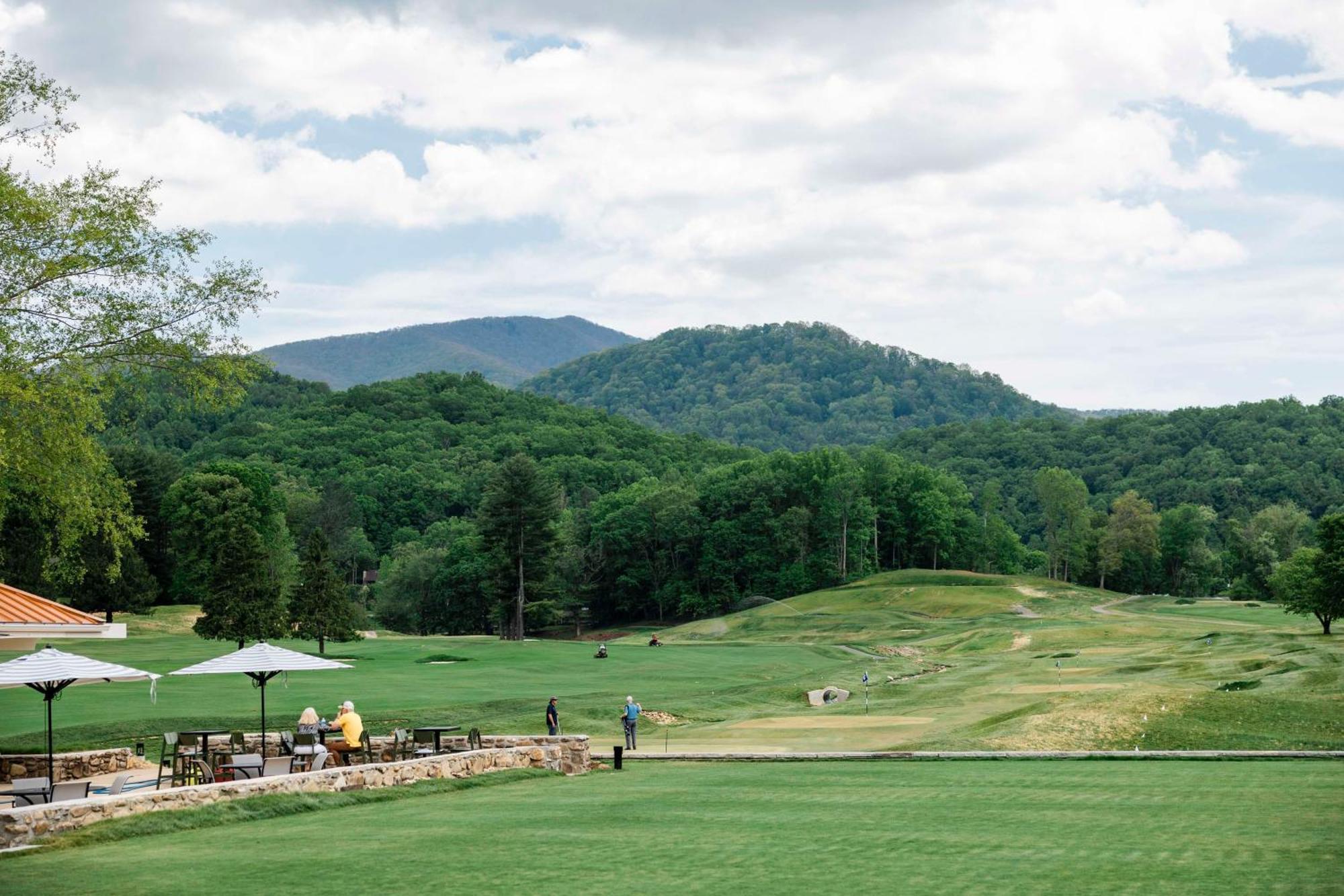 Waynesville Inn And Golf Club, Tapestry Collection By Hilton Exterior photo