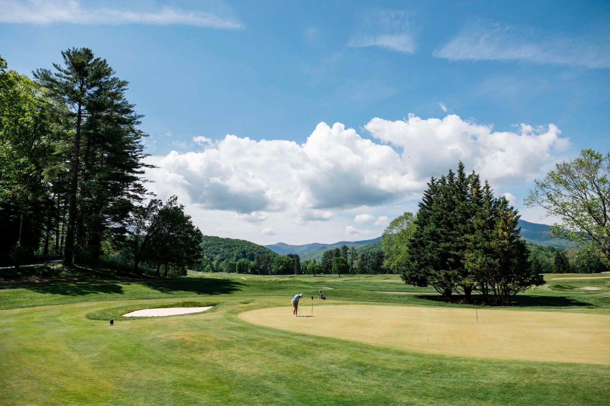 Waynesville Inn And Golf Club, Tapestry Collection By Hilton Exterior photo