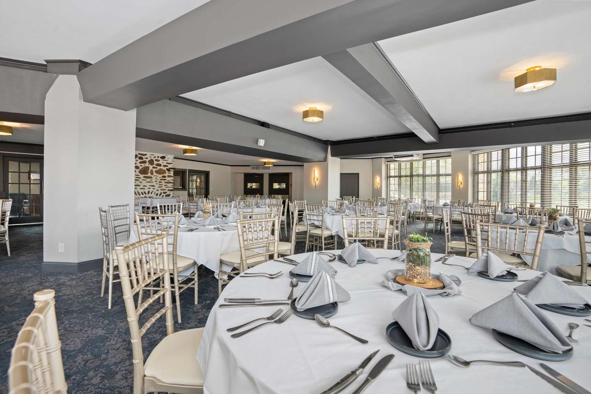 Waynesville Inn And Golf Club, Tapestry Collection By Hilton Exterior photo