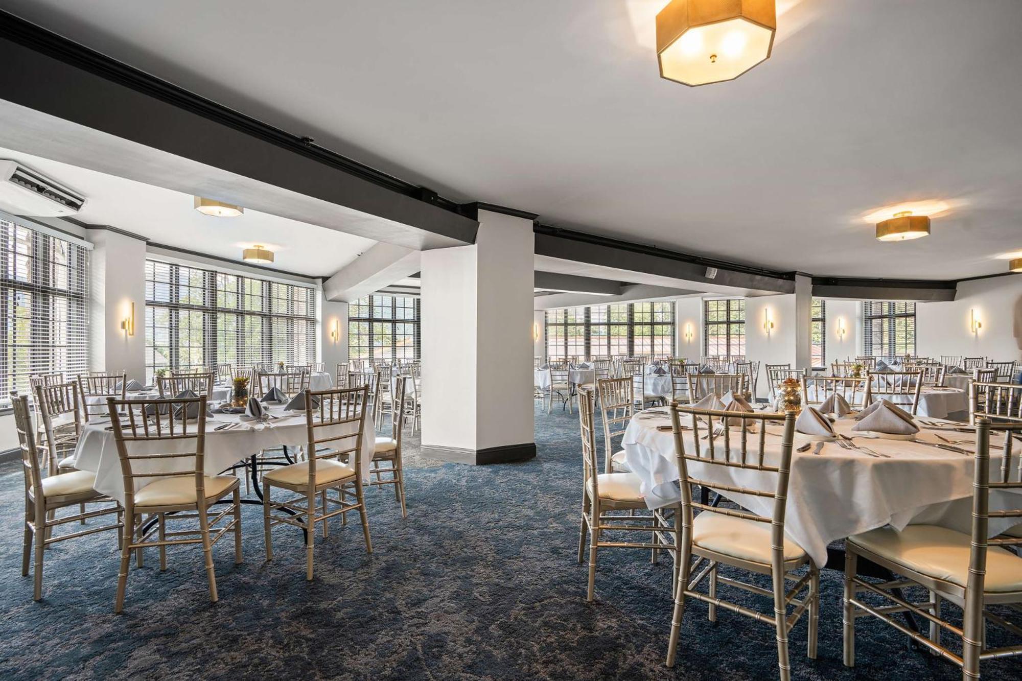 Waynesville Inn And Golf Club, Tapestry Collection By Hilton Exterior photo