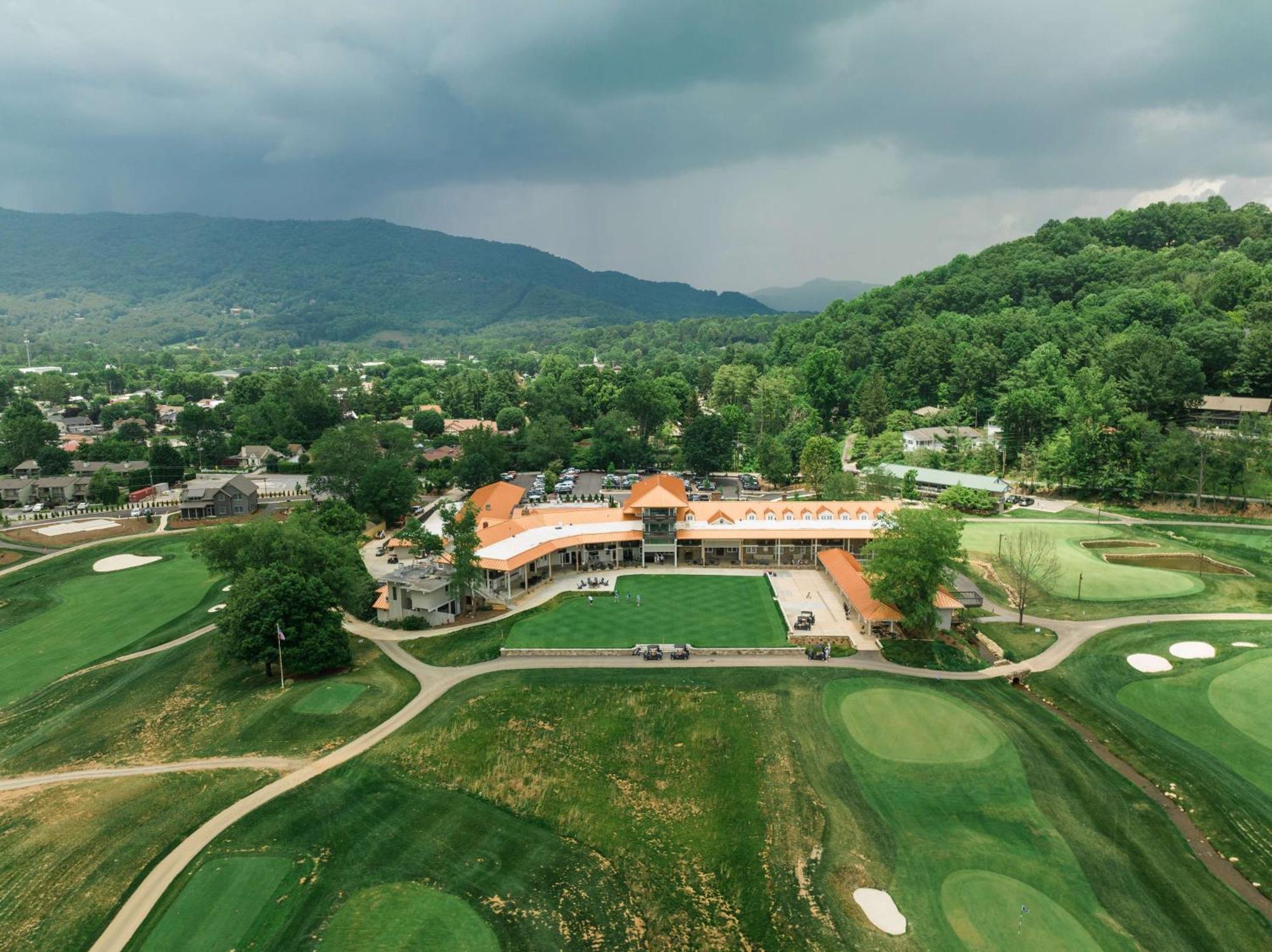 Waynesville Inn And Golf Club, Tapestry Collection By Hilton Exterior photo